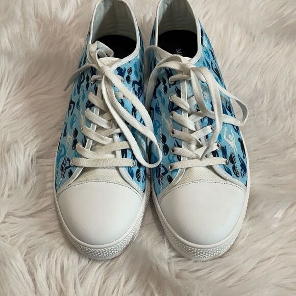 𝅺swimmer Design Low Top Sneaker Sz F12 M10 - Picture 2 of 14